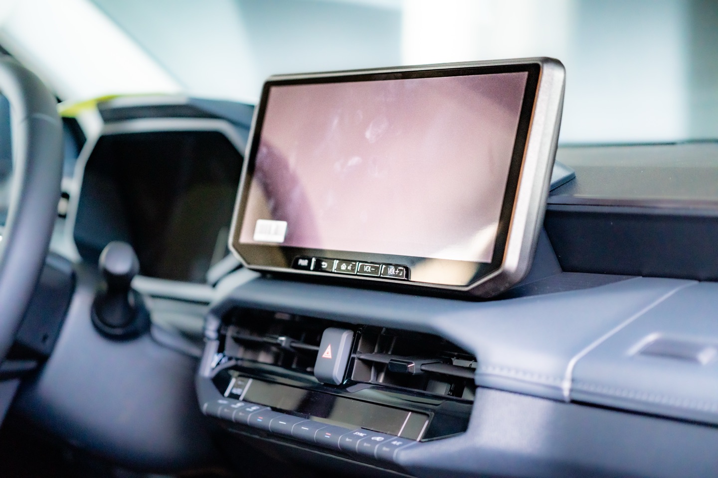 Centre touchscreen in the Toyota Hilux Conquest